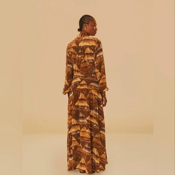 Farm Rio Malocas Long Sleeve Midi Dress Malocas Beige Medium NWT - Picture 2 of 11